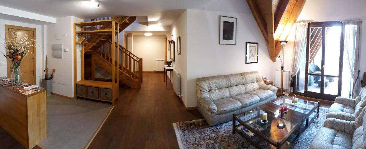 Excelsior. Espectacular Y Exclusivo Apartamento En Sallent De Gallego. Екстер'єр фото